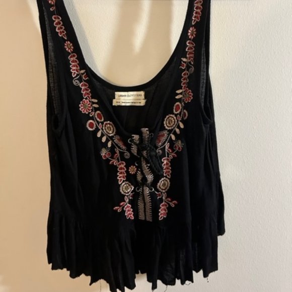 Urban Outfitters cropped peplum top with floral embroidery and tie - Size Medium - Picture 1 of 3